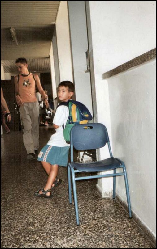 1� �������� - 2001 ����